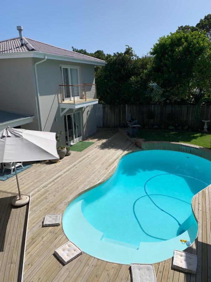 Hotel Chez Pierre Knysna Esterno foto
