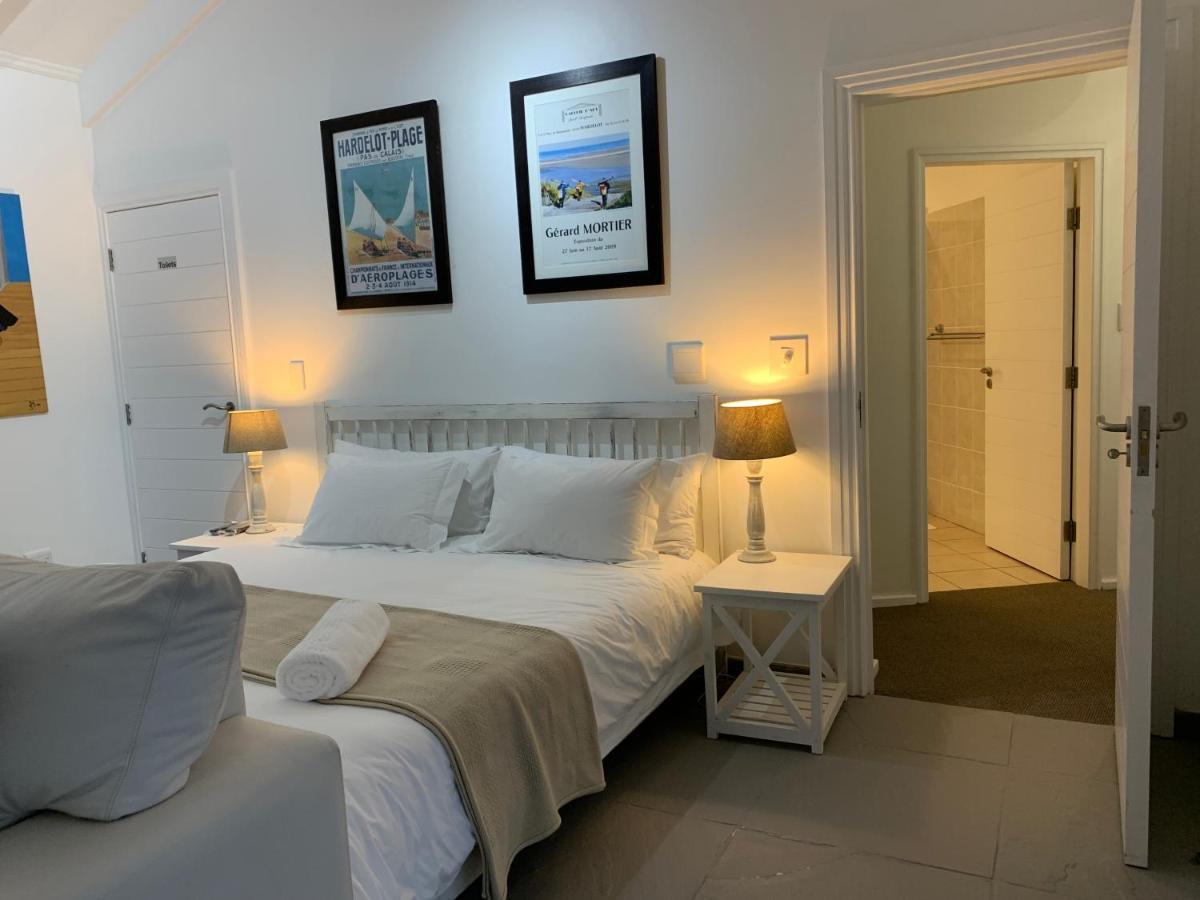 Hotel Chez Pierre Knysna Esterno foto