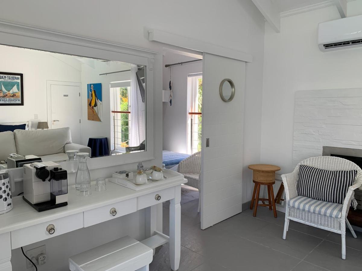Hotel Chez Pierre Knysna Esterno foto