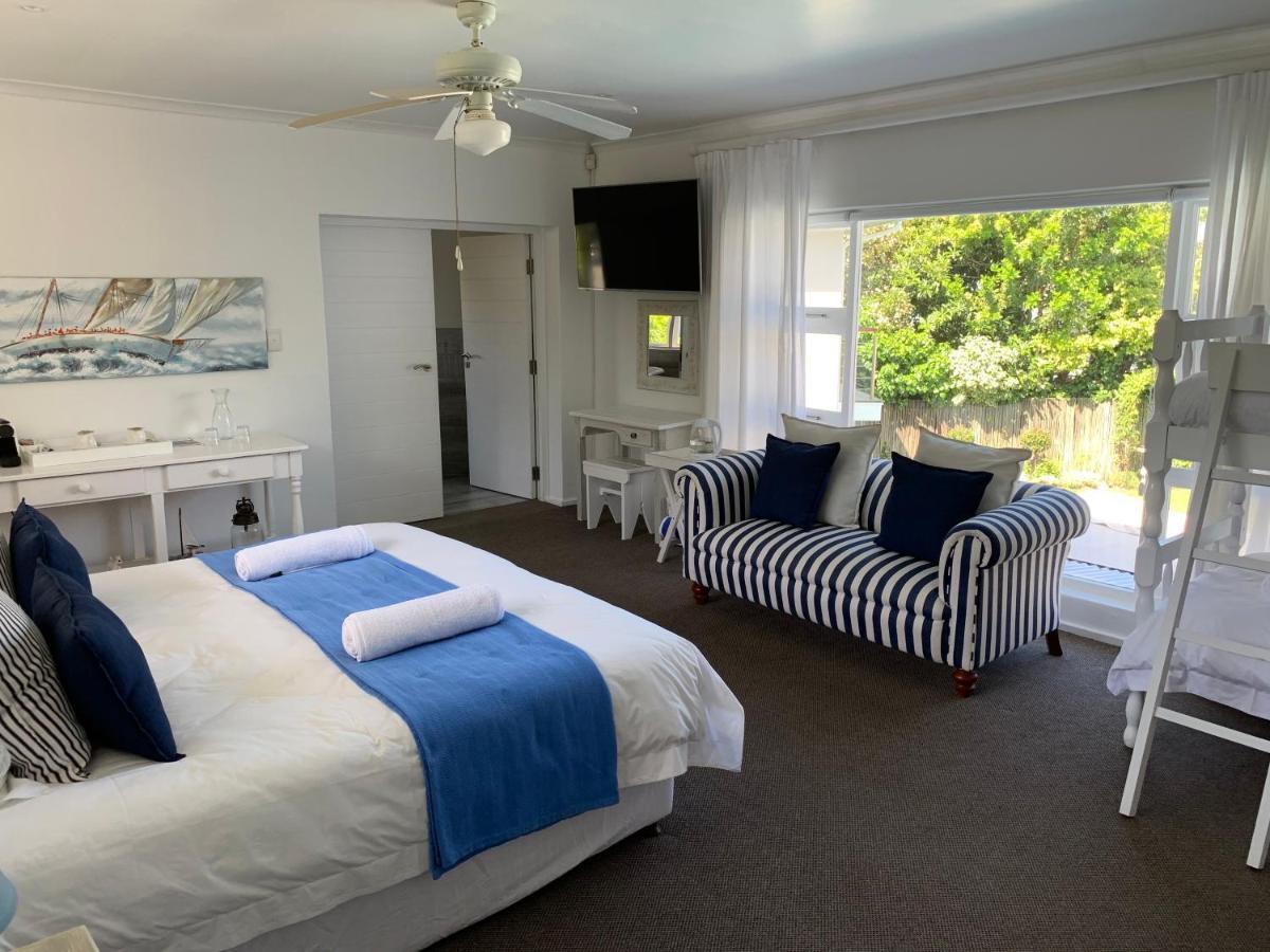 Hotel Chez Pierre Knysna Esterno foto